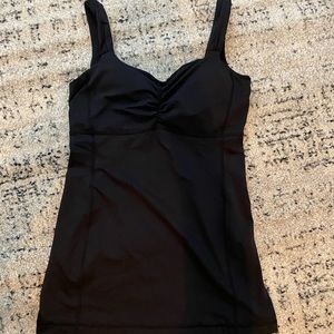 Lululemon top